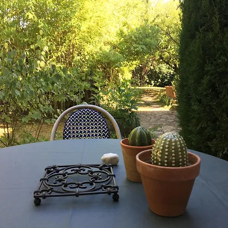 Bed & Breakfast Contemporain Le Jardin Vaison-la-Romaine